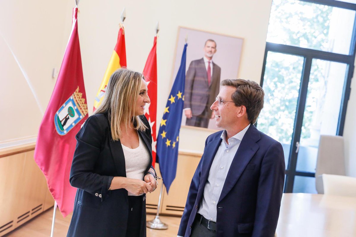 Muchas gracias Alcalde <a href="/AlmeidaPP_/">José Luis Martínez-Almeida</a> por el encuentro de esta tarde 🤝 hemos compartido impresiones sobre una amplitud de temas que nos ocupan y sobre proyectos que impulsamos en nuestras ciudades con el afán de colaborar y abordar retos comunes.