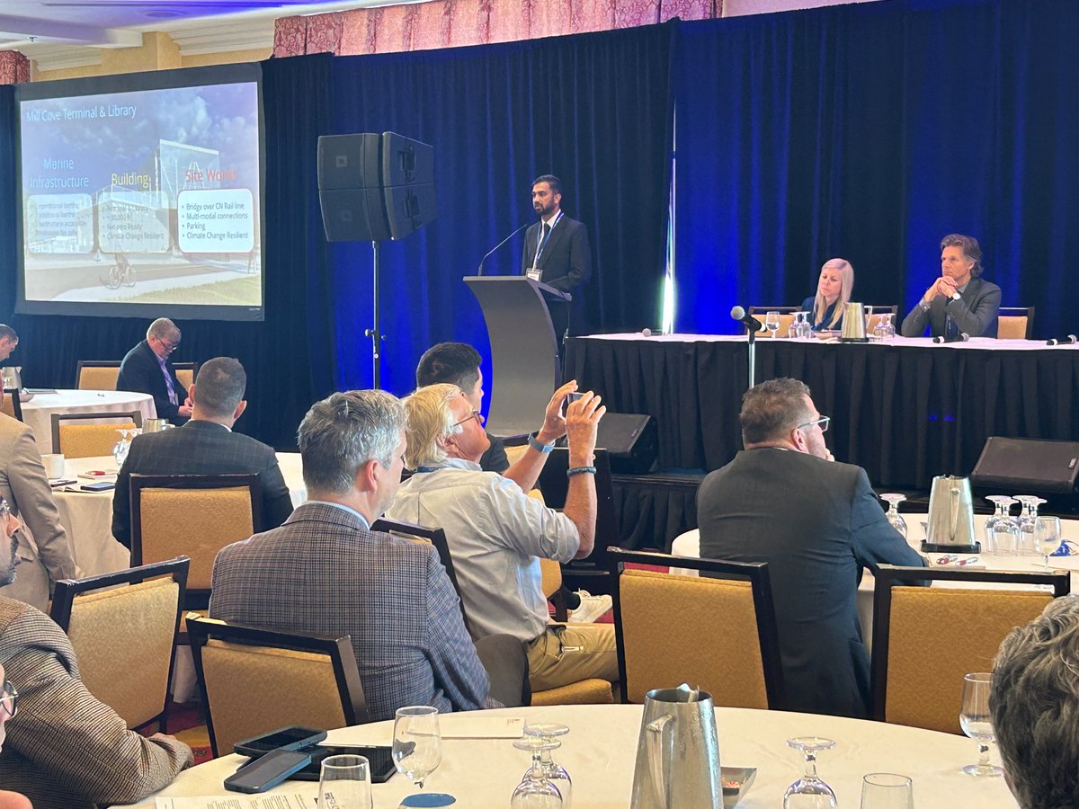 The final operator panel at #cdnferry2024 included representatives from <a href="/Traversiers/">Société des traversiers du Québec</a>, <a href="/cityoftoronto/">City of Toronto 🇨🇦</a> and <a href="/hfxtransit/">Halifax Transit</a>