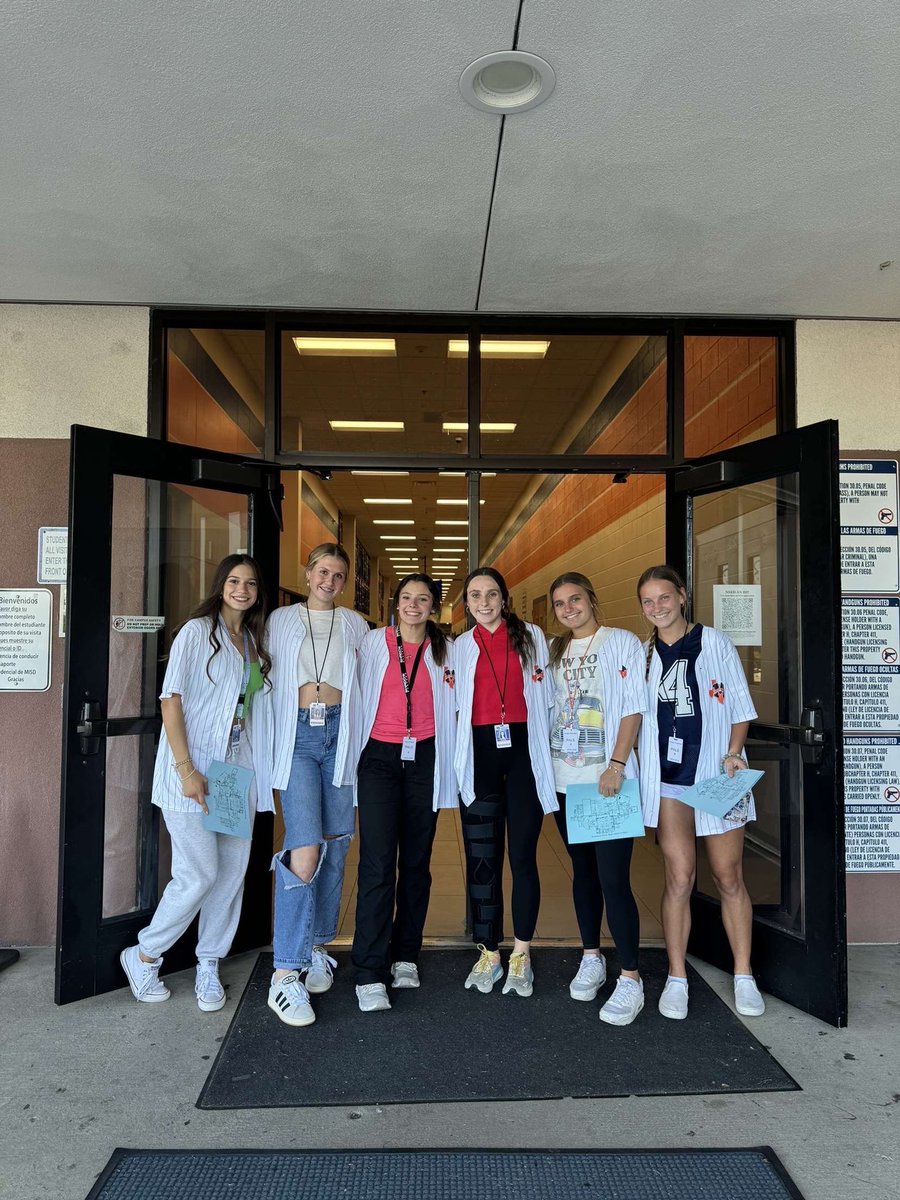 MNHS PALS🧡💙 tweet media