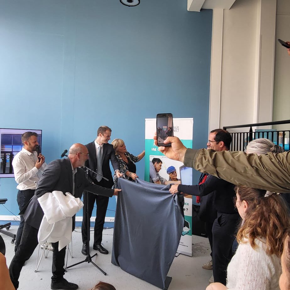 Préfecture de la région Hauts-de-France et du Nord (@prefet59) on Twitter photo Lutte contre l’#ExclusionNumérique et sociale : Pierre Gilardeau, sous-préfet pour #Roubaix, a participé ce 10/09/24 à l’inauguration des nouveaux locaux <a href="/EmmausConnect/">Emmaüs Connect</a> à <a href="/roubaix/">Ville de Roubaix</a>. Lutte contre l’#ExclusionNumérique et sociale : Pierre Gilardeau, sous-préfet pour #Roubaix, a participé ce 10/09/24 à l’inauguration des nouveaux locaux <a href="/EmmausConnect/">Emmaüs Connect</a> à <a href="/roubaix/">Ville de Roubaix</a>.