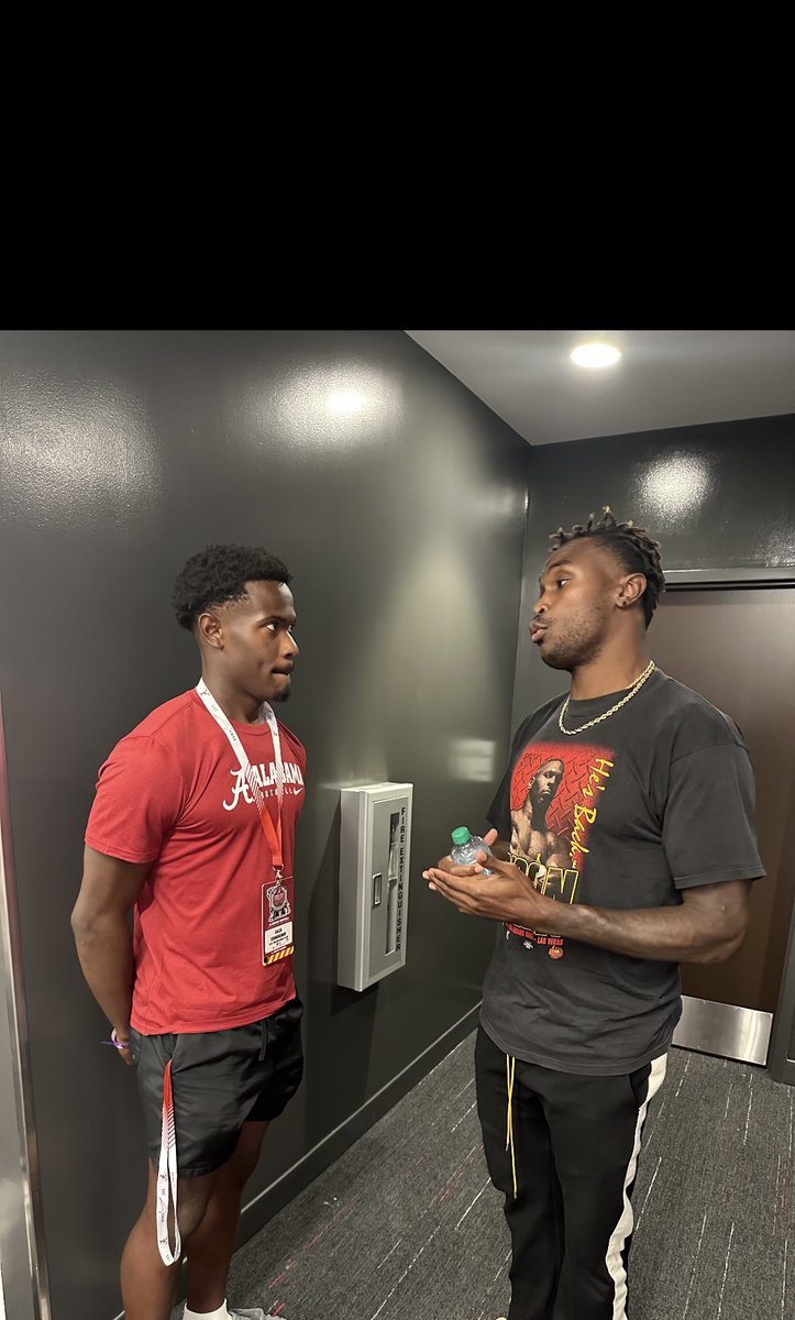 calebcunning3's tweet photo. 🐐TALK ⁦⁦@juliojones_11⁩ https://t.co/V8AYfgoPPh