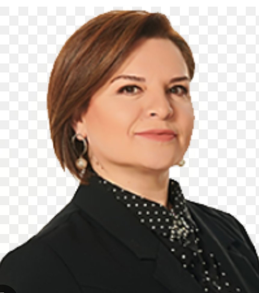 28subatgonullu's tweet photo. FADİME ÖZKAN'IN KALEMİNDEN

28 ŞUBAT MAĞDURLARI HAK ARIYOR

Geçen gün 28 Şubat Gönüllüleri Platformu Başkanı Şerife Kaya ve platform üyeleri ziyaret etti Star gazetesinin Ankara bürosunu. 28 Şubat döneminde devletten atılanların ve haksız yere on yıllarca hapis yatanların hak kayıplarının tespiti ve teslimi için bir komisyon kurulmasını talep ediyorlar.

Onları dinlerken 28 Şubat döneminde sergilenen tiyatroyla 15 Temmuz'da yaşanan zorlu mücadele arasındaki bağlantıyı düşündüm.

Ankara Cumhuriyet Başsavcılığının FETÖ Çatı Davası İddianamesi bu uzun kronolojiyi tespit ediyor zaten. 12 Eylül'de sızdırılan, 28 Şubat'ta semirtilen, 15 Temmuz'da ülkeye el koysun istenen kurgu aynı dış müdahalenin merhaleleri. Gerçek mağduriyetler de bu duraklarda, FETÖ'cü yaygarasında değil. @RTErdogan @fadimeozkan @betulsoysalb @elonue @_aliyalcin_ @MemurSenKonf @halimekokce