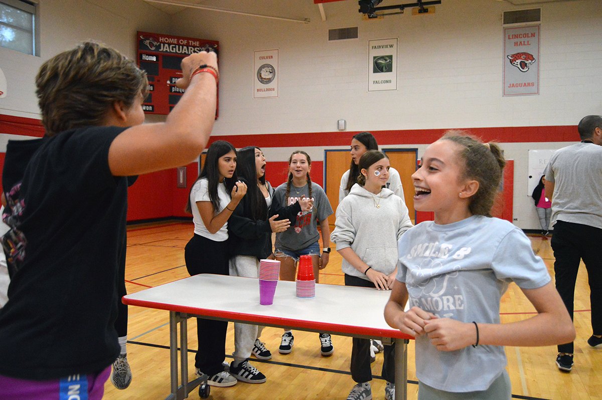 lincolnwoodsd74's tweet photo. In the spirit of embodying Lincoln Hall’s new motto — J.A.G.U.A.R. Mindset (Jaguars Aiming for Growth, Understanding, and Respect) — students competed in games at an all-school assembly to build relationships w/each other &amp; grow more connected to the larger school community. https://t.co/JqDAibzBnJ