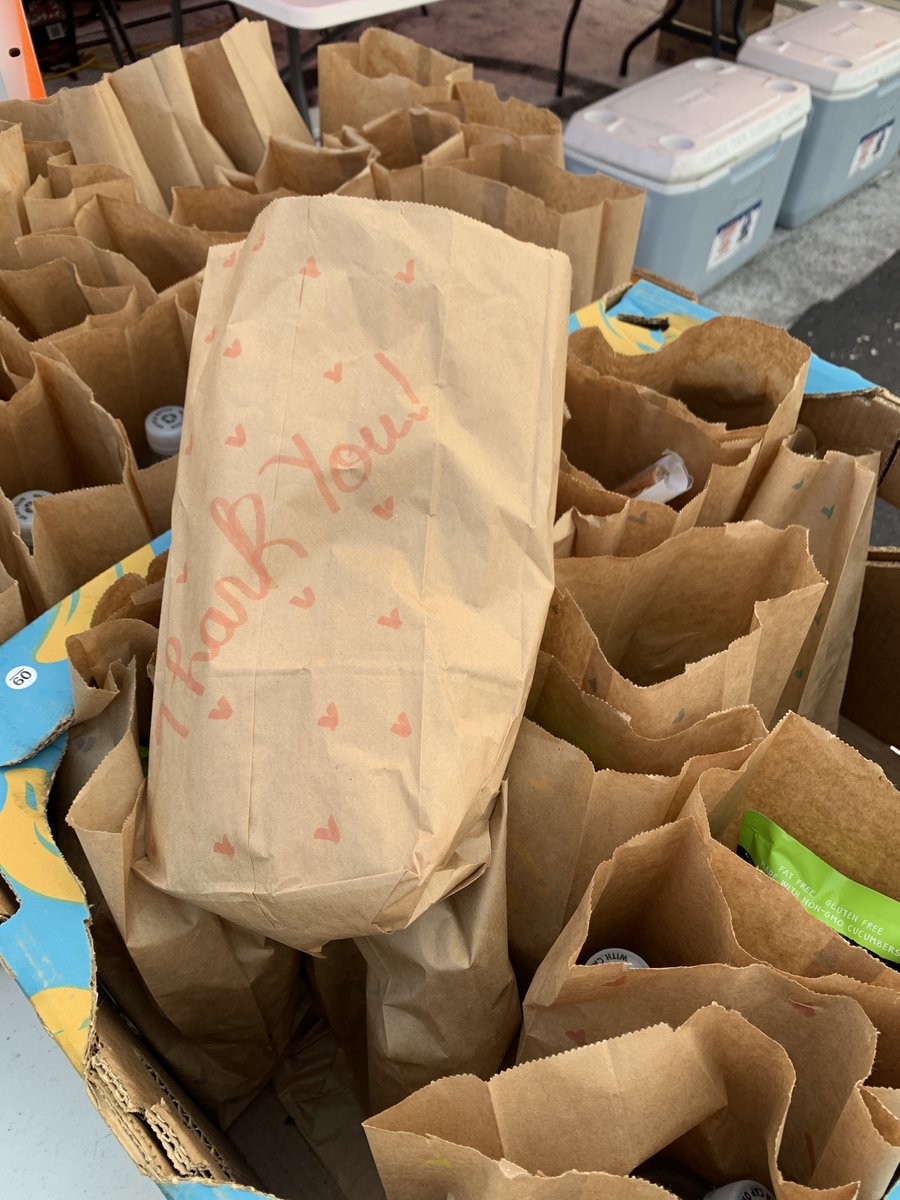 washoecounty's tweet photo. We want to thank the Galena High School girls soccer team and baseball team for the goodie packages while fire crews were stationed at the school. The notes and treats warmed everyone's heart, and were very appreciated. 🙏🙌🥪🍴⚽️⚾️
@TMFPD @HumboldtToiyabe @WashoeSchools https://t.co/KfKw3hmuiN