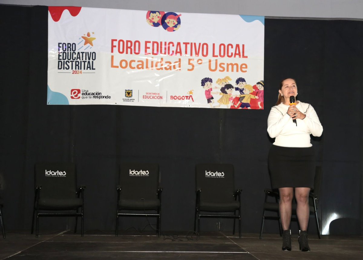 Isabelhortua_'s tweet photo. 📚✨ Por una Usme que inspira, desde nuestro Foro Local de Educación, seguimos trabajando por nuestros niños y niñas, porque en Bogotá tenemos #UnaEducaciónQueTeResponde 📚✨ https://t.co/9BWSXbr8KQ