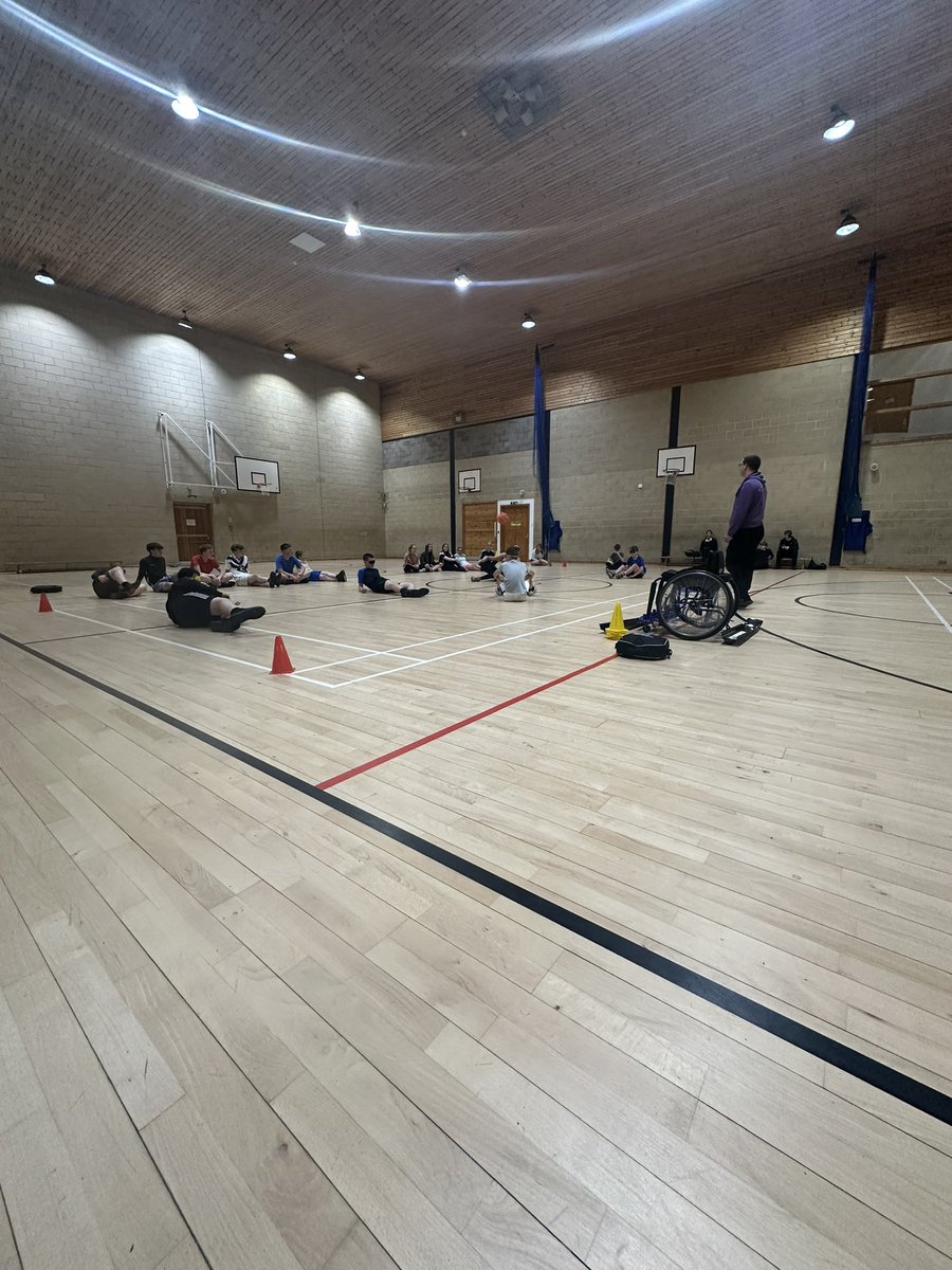 Brilliant to have Graham from <a href="/ActiveSchoolStg/">Stirling Active Schools 🏳️‍🌈</a> in delivering Disability training to our Sports Leaders.

Some fascinating content and lots of good ideas that the pupils can implement into their session planning⭐️