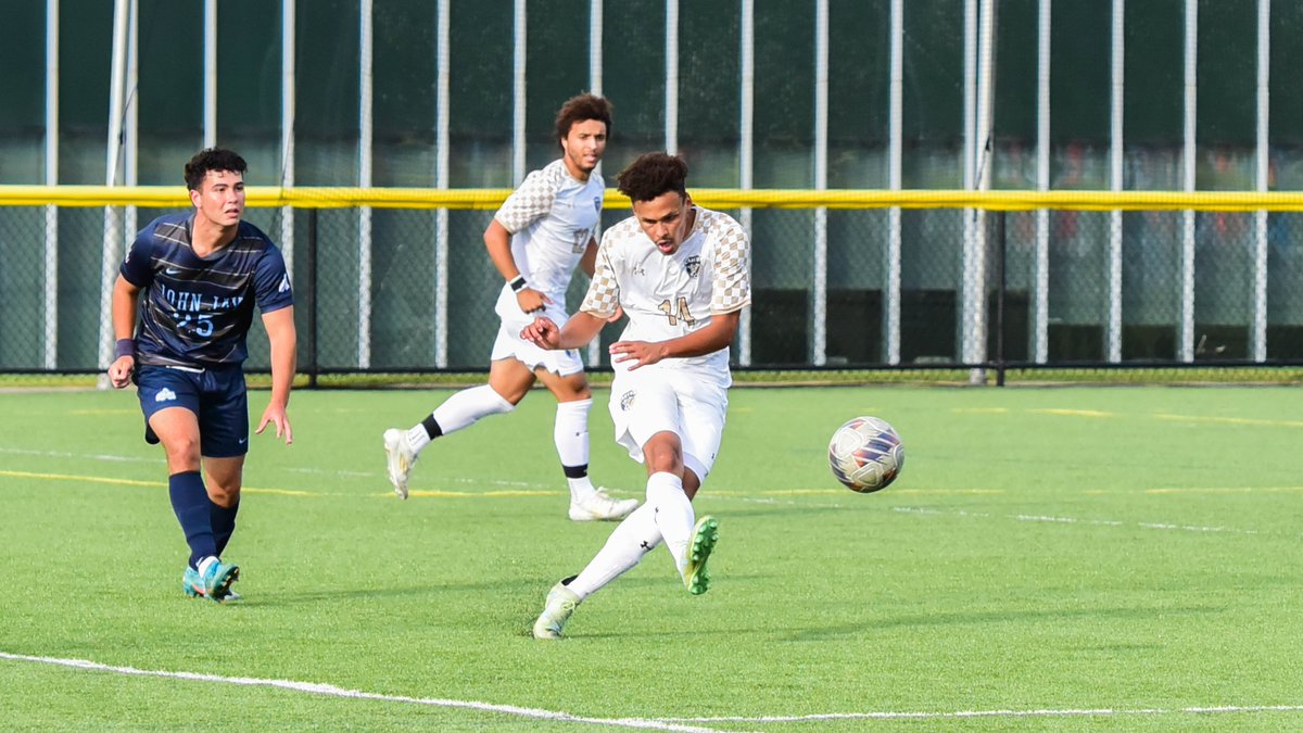 rooathletics's tweet photo. MSOC ⚽️ | Views 👀 from the men's soccer team's contest against John Jay on September 6th. Photos 📸 by Laura Falandys. https://t.co/v8gPHlZVge