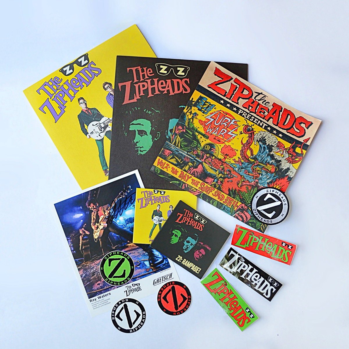 Zipheads's tweet image. All our merch (including our new 7” single) is 25% off for the whole of September 🙌 

Use the code OASISSUCKS at checkout 👍 

#merch #bandmerch #bandtees #vinyl #vinylrecords #sale #discount