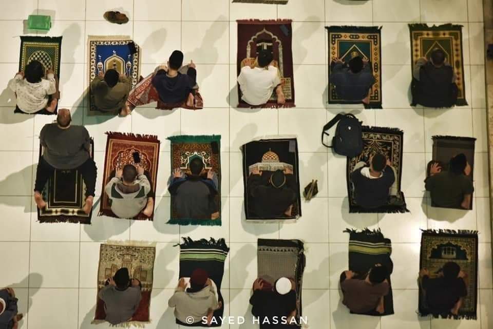 SHERWADB's tweet photo. "كُل الملاجئ دون اللهِ كاذبةٌ، 
بالله لا بالناسِ تُقضى الحوائجُ!" https://t.co/Bn4gVvlaNZ