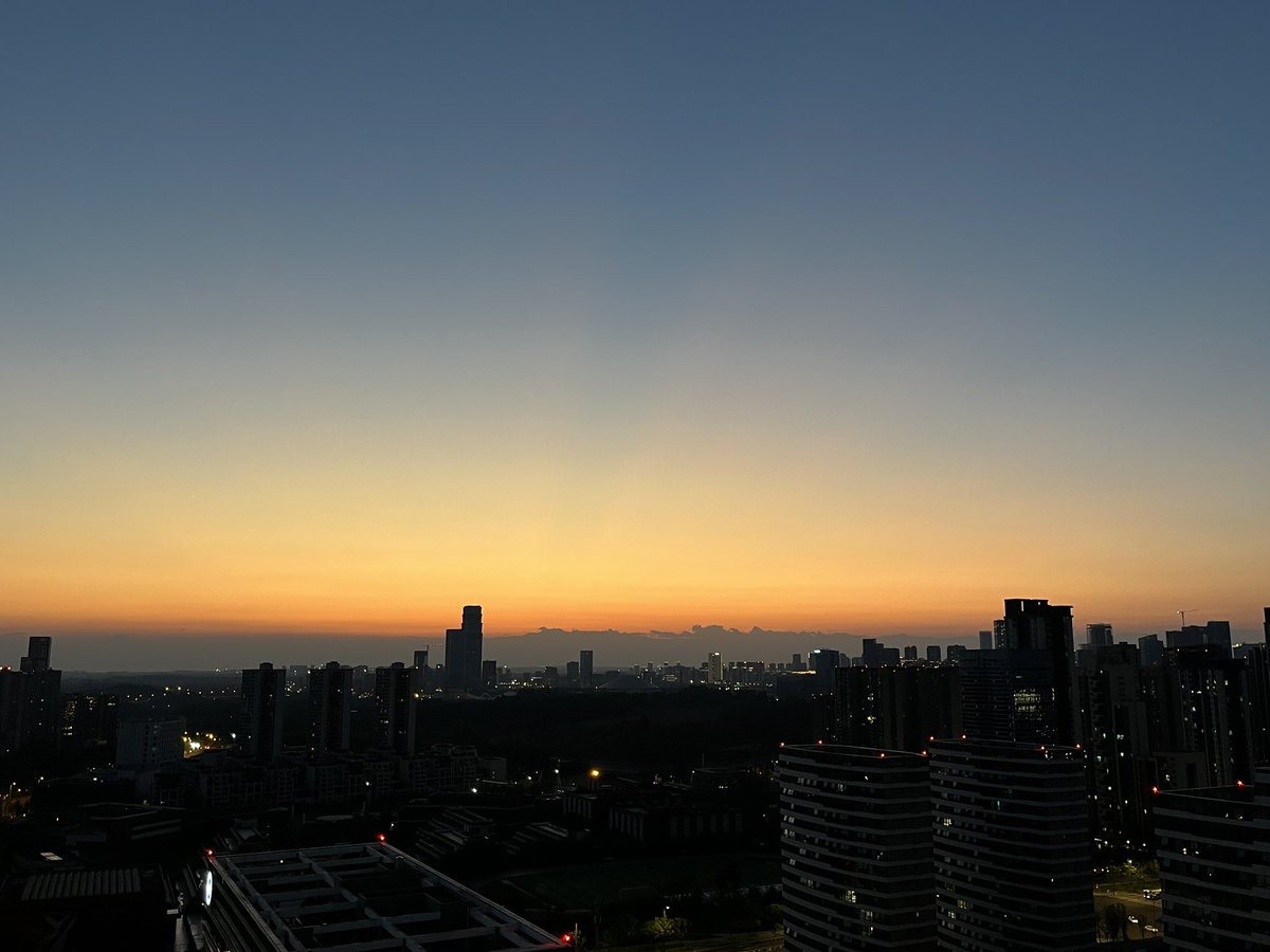 sw4g9y's tweet photo. 24年夏天算是过了 https://t.co/oCvVCny7OV