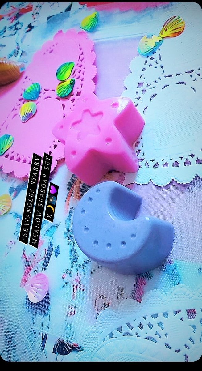 available on the shop🩷🌙

seatangles.etsy.com/listing/118717…