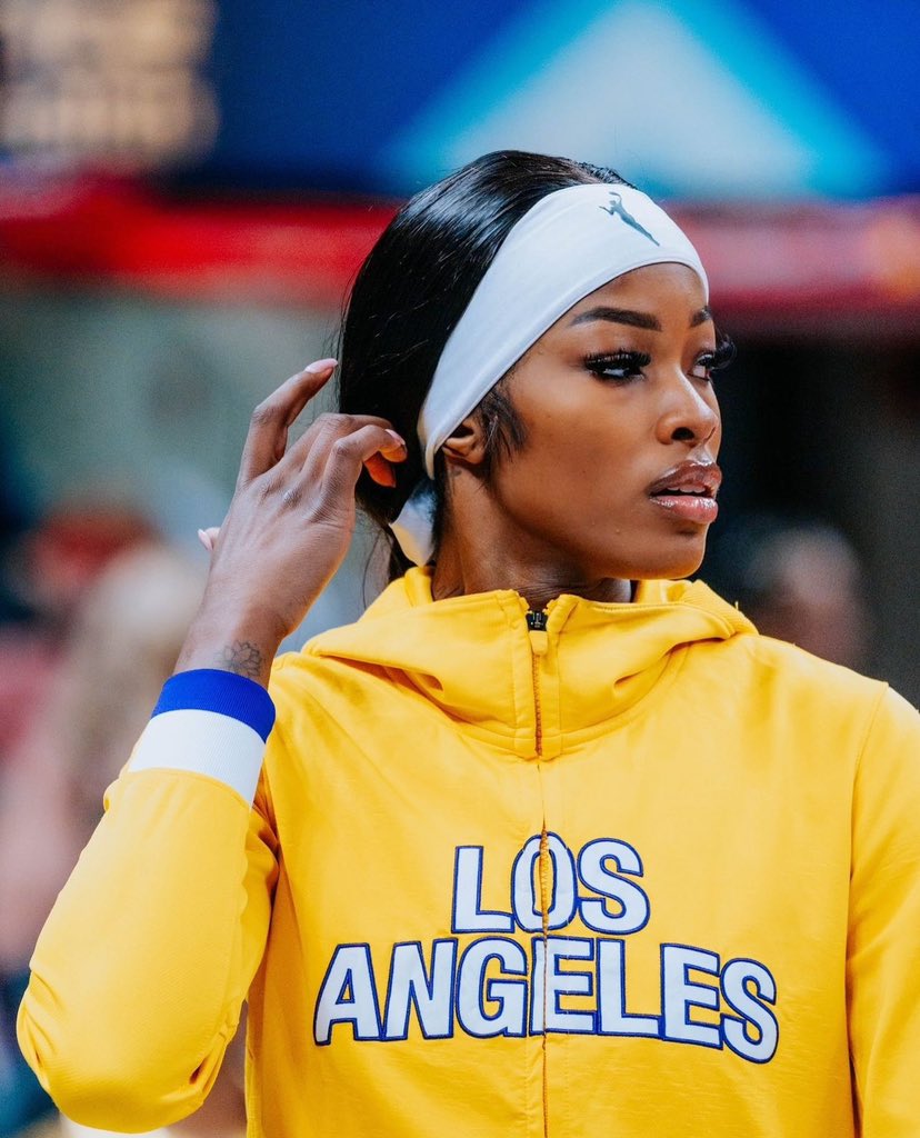trendyhoopstars's tweet photo. Rickea Jackson is just 52 points shy of making history as only the second Los Angeles rookie, alongside Candace Parker, to score 500 points in a single season. To reach this milestone, she’ll need to average about (10.4) points over her final five games.

It's been an exciting year for the Tennessee alum, who is currently posting averages of (12.8) points, (3.8) rebounds, and (1.4)assists. Since she started getting more consistent playing time after her game against the Phoenix Mercury, her performance has truly soared—she’s averaging (15.6) points, (4.3) rebounds, and (2.1) assists during this stretch.

Following her impressive game against the Connecticut Sun, where she scored 23 points, grabbed 4 rebounds, and made 3 steals, Jackson has brought her season average closer to 13 points. Earlier in the season, she was averaging around (9.8) points, so it's clear she’s on an upward trajectory. At her current scoring rate, it wouldn’t be surprising to see her finish the season averaging over 13 points and hitting that 500-point mark!