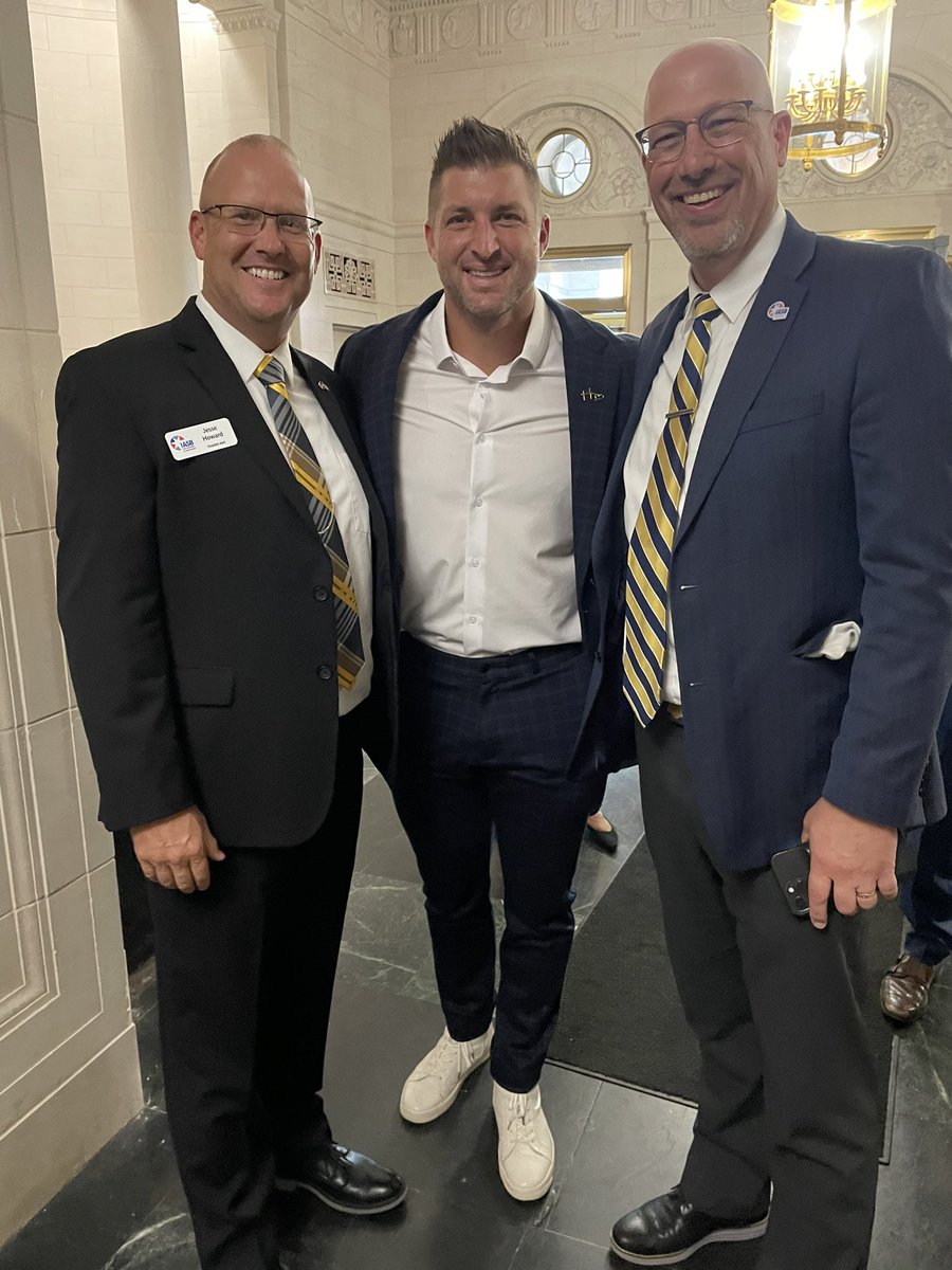 What an absolute honor to meet <a href="/TimTebow/">Tim Tebow</a> today in Washington D.C. Thank you Sir for all you do! 🇺🇸<a href="/tebowfoundation/">Tim Tebow Foundation</a>
