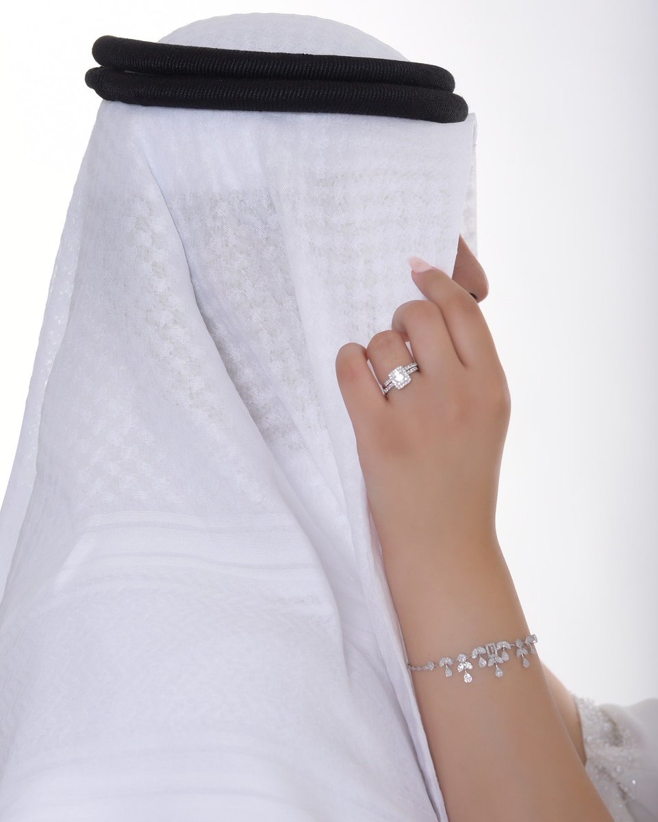 studio_banat's tweet photo. الله يوفقهم ويسعدهم في حياتهم القادمه 😍💍
#تصوير #مصورات_عرايس #ستوديو_بنات https://t.co/Bjdm2YsP1G