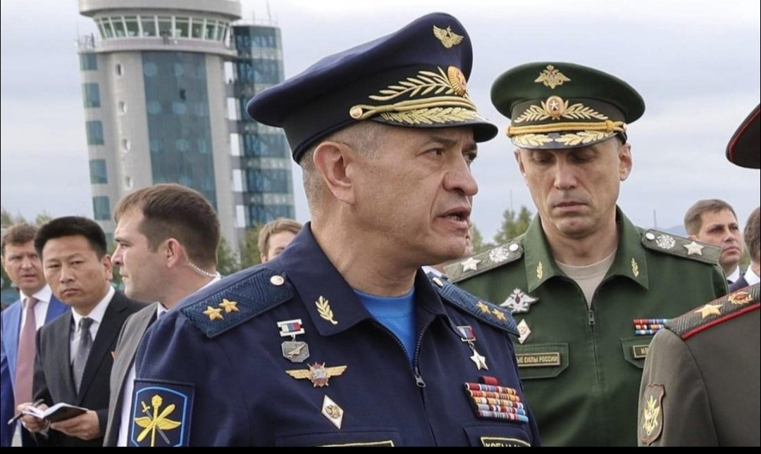 Parazyth1's tweet photo. СБУ установила пидораса,виновного в атаке на детскую больницу в Киеве,это генерал рашки Кобылаш.
Чёрная метка вручена https://t.co/qpXzaYjQb4