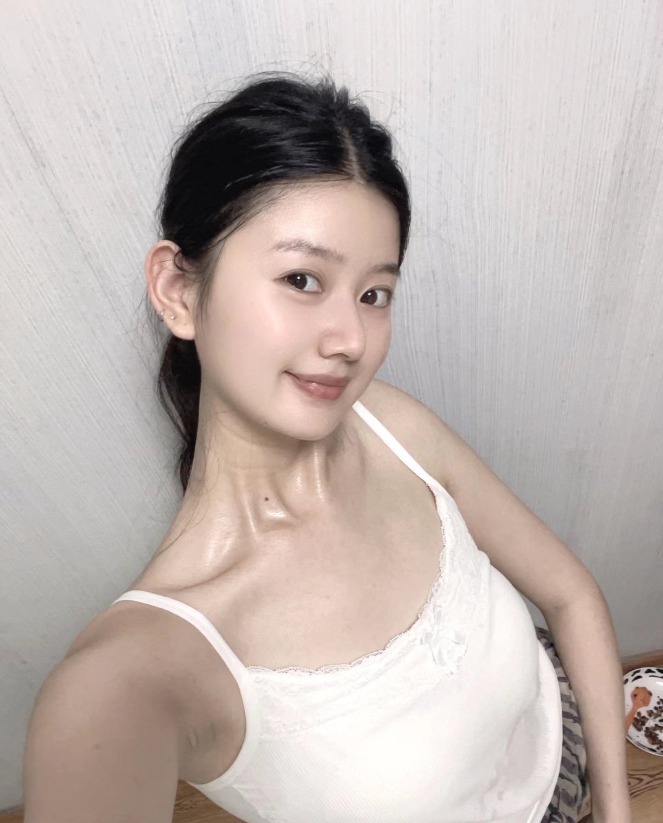 haylebean15's tweet photo. 地区：拉萨
身高:   166
体重:   49kg
年龄:   25
价格：600/次1700/过夜，夜不限次数
服务：鸳鸯浴 做爱 口交 波推 漫游  69互舔 SM 制服JK（资源真实有效 需要资源联系主页简介的QQ）

 #拉萨会所 #拉萨兼职 #拉萨修车 https://t.co/xoSbQxwo1G