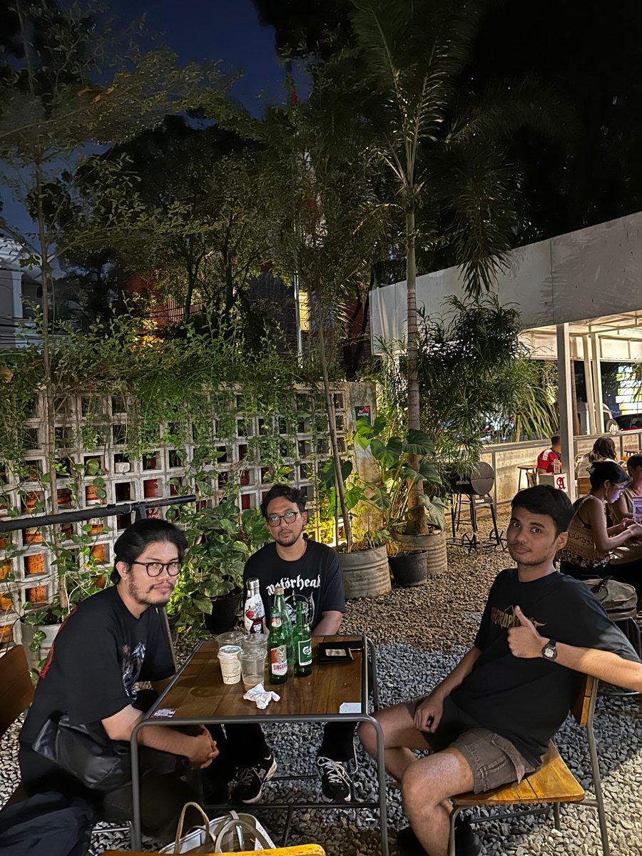 Menemani Mungezer and Rudigong