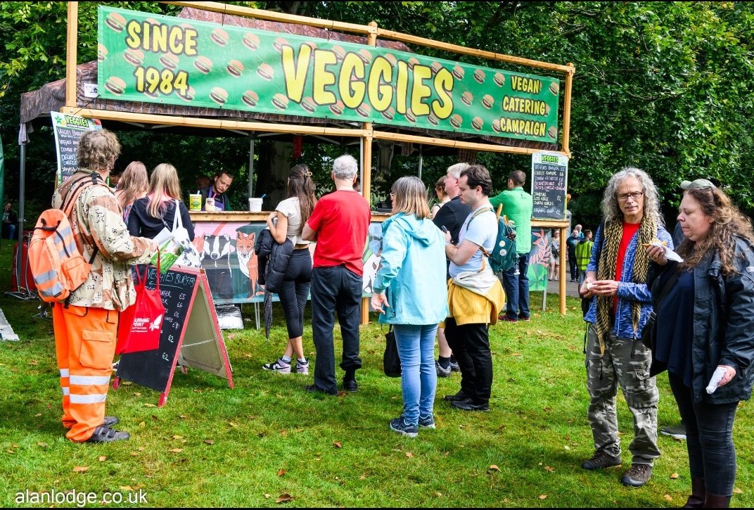 Hot on the heals of the #GreenFestival, with its sustainability policy of featuring 100% vegan catering, in support of Nottingham's Carbon Neutral 2028 aspirations, we hear that the Council will only serve Plant-Based foods at internal functions.

... A good first step...
