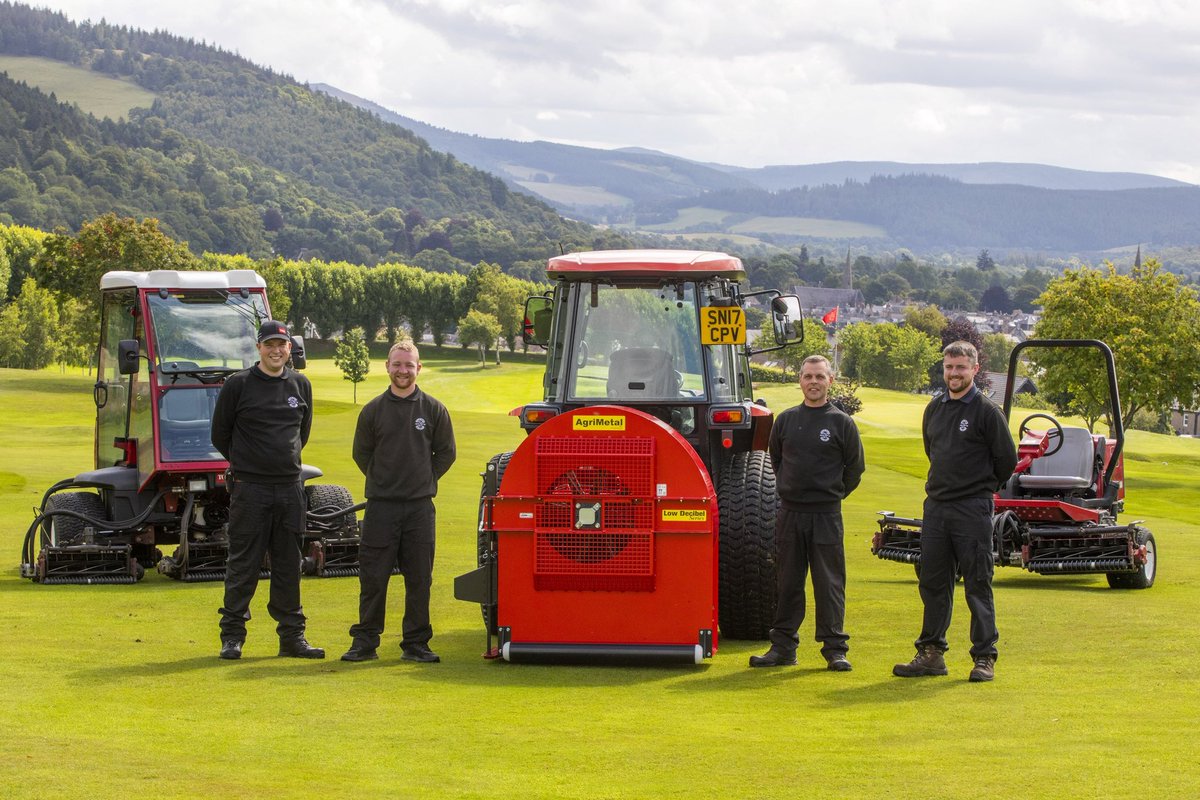 Today is #ThankAGreenkeeper day and we’d like to take the opportunity to thank our greenkeepers for their hard work and commitment in maintaining and presenting the course in excellent condition in what has been a challenging season weather wise 

👏🏼 Stevie, Lewis, Jacob and Jack