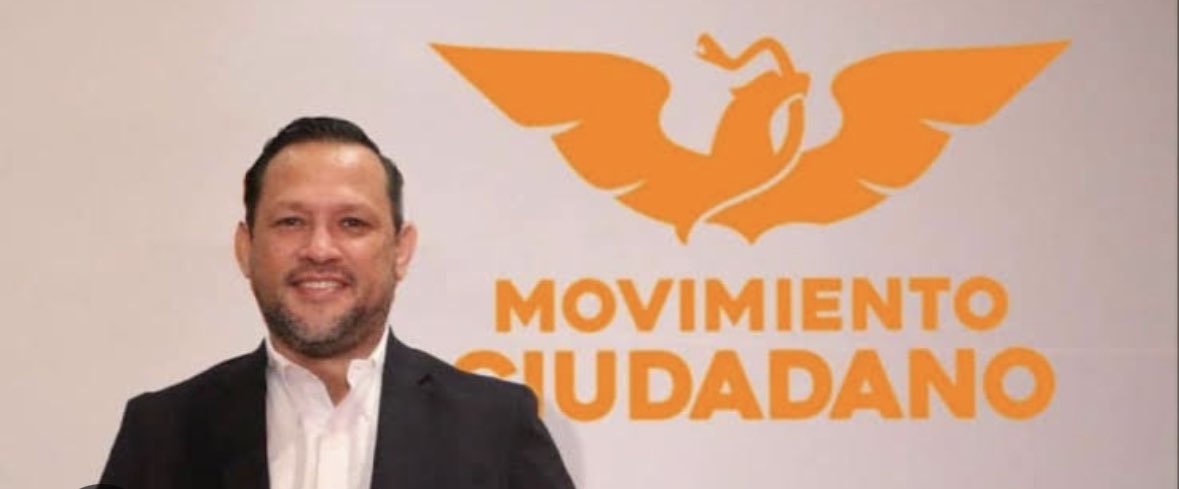 🚨 DETIENEN al senador <a href="/DanielBarredaP/">DANIEL BARREDA</a> de MC

El legislador de oposición que ha dicho votará en contra de la reforma al Poder Judicial fue detenido en Campeche para impedirle asistir a la sesión y votar 

Un golpe de autoritarismo de la 4T.