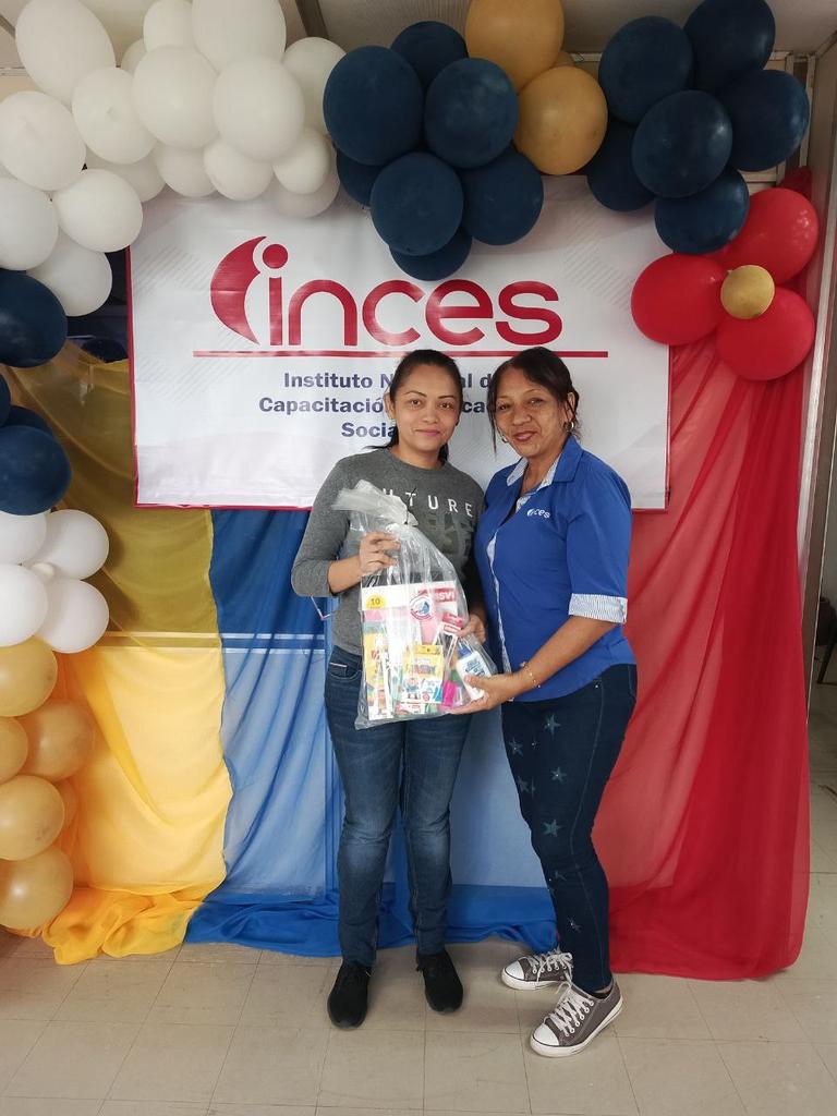 📢 Inces Bolívar Realiza Entrega de Kits Escolares a Hijos e Hijas de Trabajadores📚
#Inces #TécnicaqueInspira #EsperanzaQueTransforma