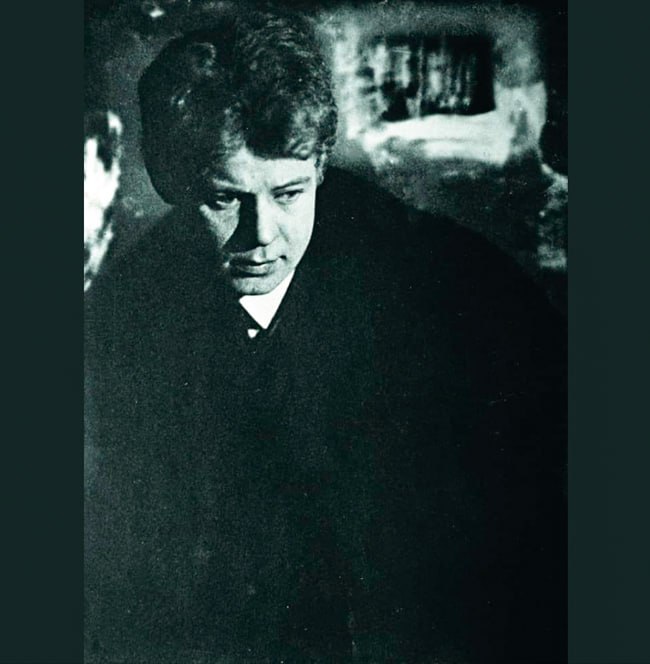 s_baskak's tweet image. Клён ты мой опавший...

28 ноября 1925 года, ровно за месяц до смерти, Сергей Есенин написал одно из своих самых знаменитых стихотворений - «Клён ты мой опавший». Подробности его создания известны из книги исследователя гибели поэта Эдуарда Хлысталова «Тайна гостиницы «Англетер».