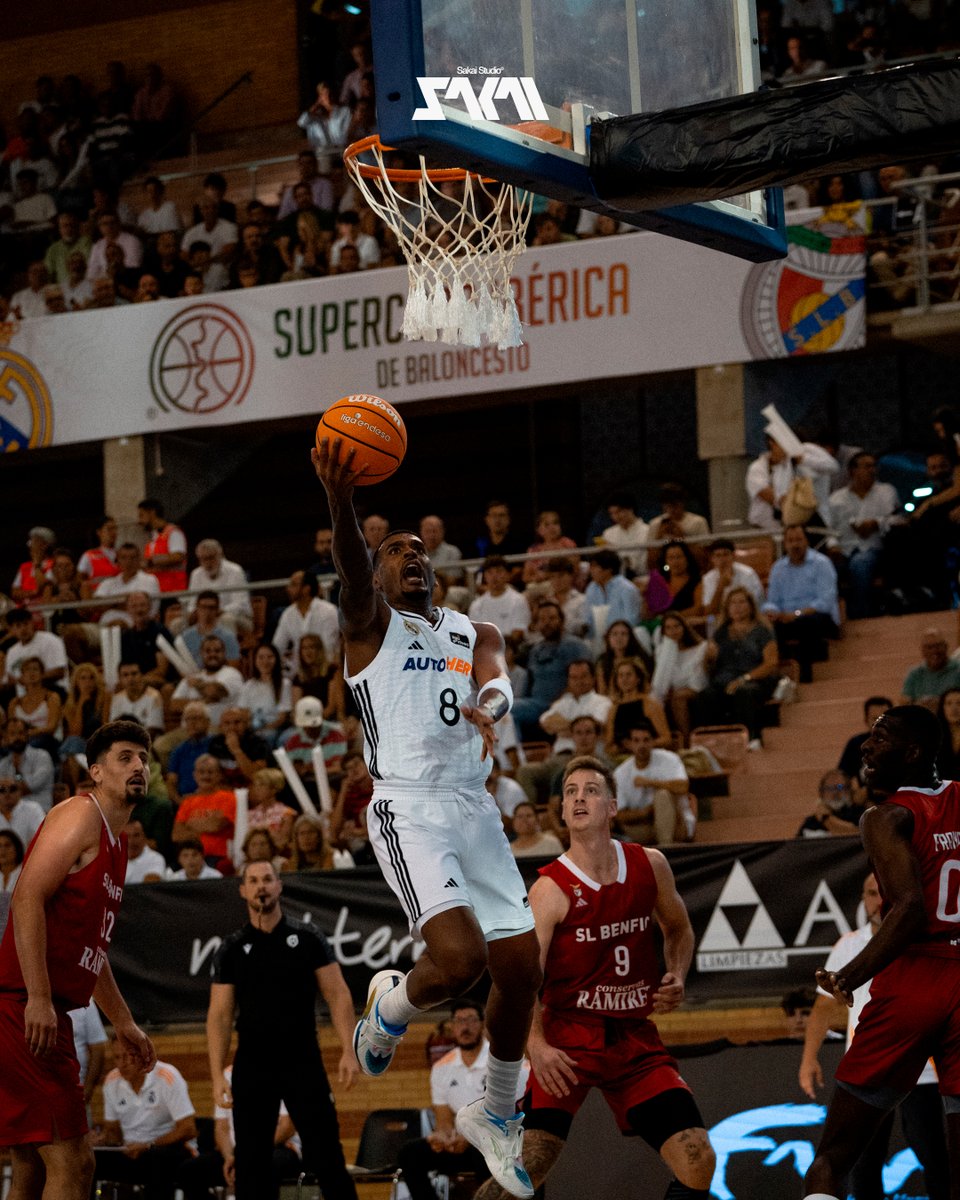 It fits just right <a href="/xrm_22/">Xavier Rathan-Mayes</a> 👀