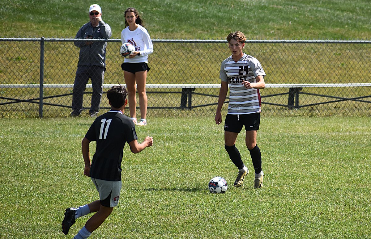 The IU East men's soccer team faces Purdue Ft. Wayne on the road on Wednesday, Sept. 11 ... iueredwolves.com/sports/msoc/20…