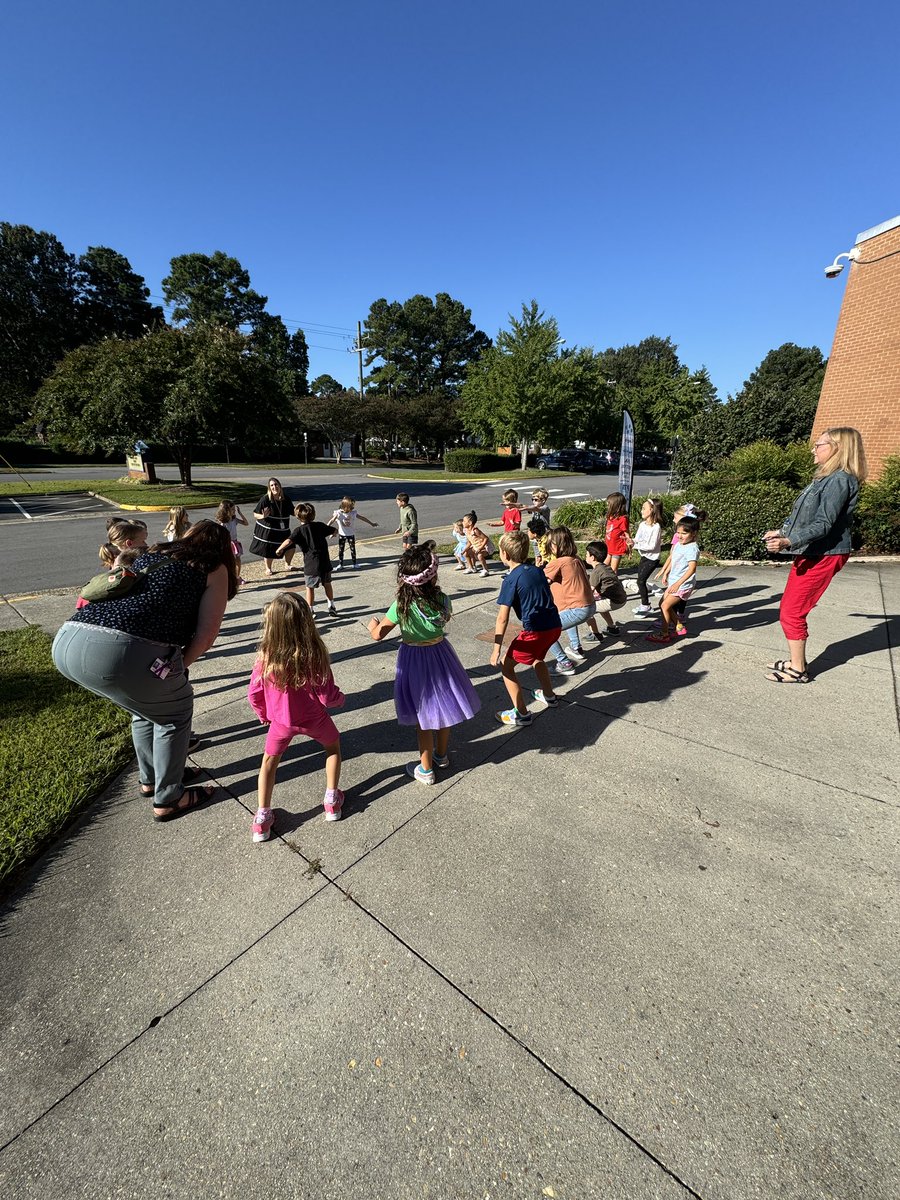 VBKingston tweet media