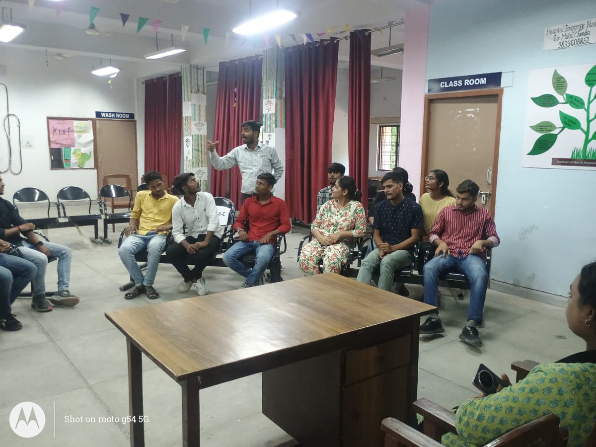 Renewable_E_LU's tweet photo. The pre-convocation event kicked off with a lively debate, setting an engaging and thought-provoking tone for the occasion. https://t.co/3QpkuctKTQ