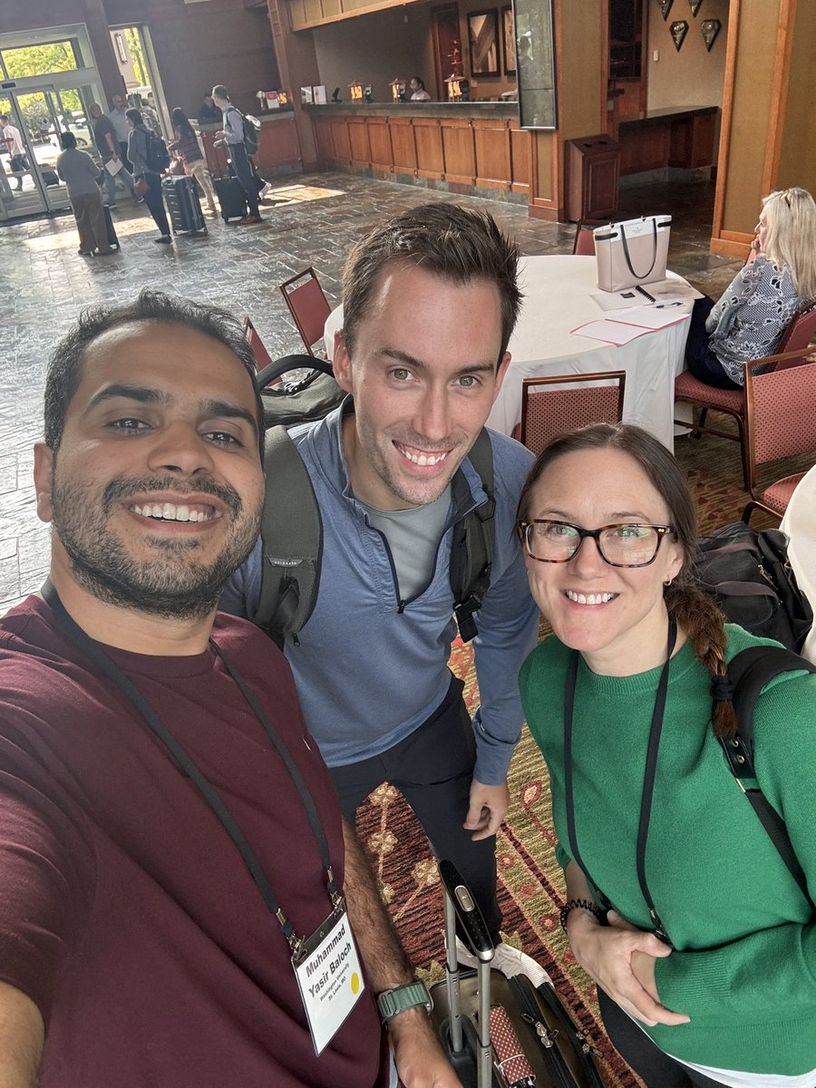Myasirbaloch's tweet image. Wrapping up an incredible, high-yield @HomeDialUniv conference! It&apos;s been great reconnecting with my colleagues from @MGHKidneys &amp;amp; @hopkinsneph at multiple events over the past few weeks now - looking forward to reuniting soon at @ASNKidney @WUNephrology 
#Fellowship #HDU #ASN