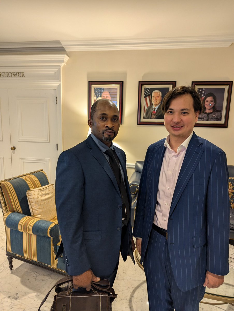 simon_ekpa's tweet photo. There is no photoshopping in Biafra government.
BRGIE lobbyist Elias Gerasoulis and BRGIE Finance Minister Ogechukwu Nkere hanging out at the Capitol Hill Club after the meeting with Congressman Carter. The Capitol Hill Club is an exclusive invitation- only club, where lobbyists and members of Congress socialize. We are grateful to the BRGIE lobbyists for facilitating meetings with members of Congress, including Congressman Carter.
