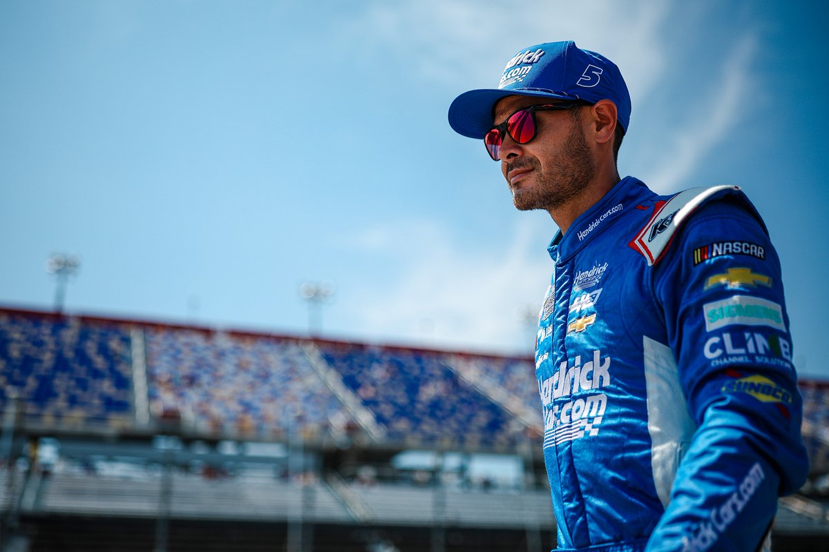 TeamHendrick's tweet photo. Don't miss this special announcement — 3:30 p.m. ET. 

 📺 https://t.co/OZyep4pkNJ https://t.co/Rs1uRWIwHM