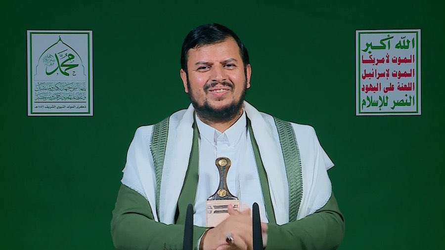 أكبر حملة تشوية في التاريخ..
  اجتمع كل أئمة الكفر في العالم- الأمريكي والصهيوني والأوربي ومنافقي العرب ومرتزقتهم وأبواقهم، و...- ووجهوا كل وسائلهم الإعلامية، بهدف تشويه شخصية  السيد القائد/ عبدالملك بدرالدين الحوثي(حفظه الله ورفع مقامه)
 فعندما ذاع صيته في الدنيا بسبب مواقفه