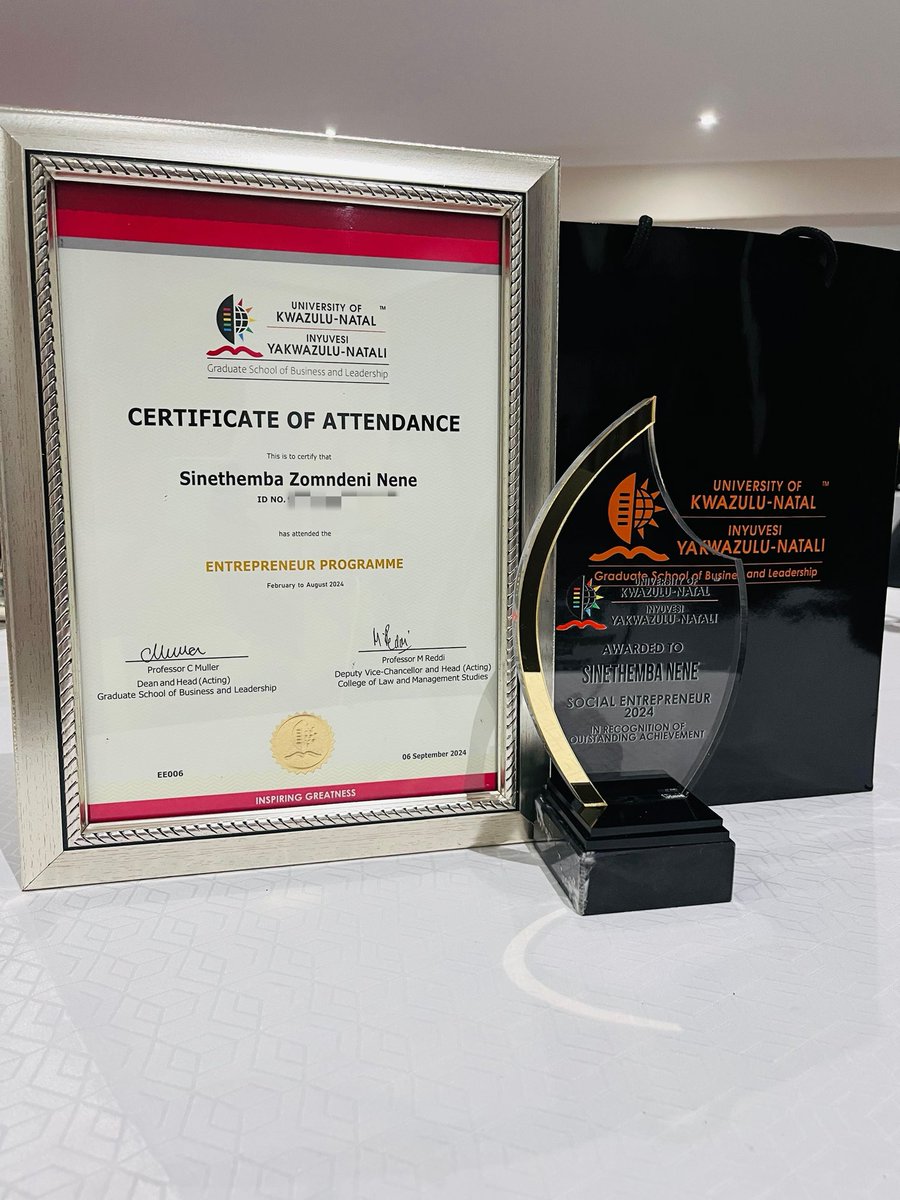 lokshin_bite's tweet photo. KZN SEDP 2024: Social Entrepreneur of the Year (UKZN)🏆🙏🏿♥️

Not winning is not part of our DNA🧬 Everything we touch turns into gold baby. We did that!

Thank you, @AbsaSouthAfrica 🙏🏿♥️

#ukznchampions2024 #kznsedp #entrepreneurship #socialentrepreneur #lokshinbite https://t.co/4KovTtjKzX