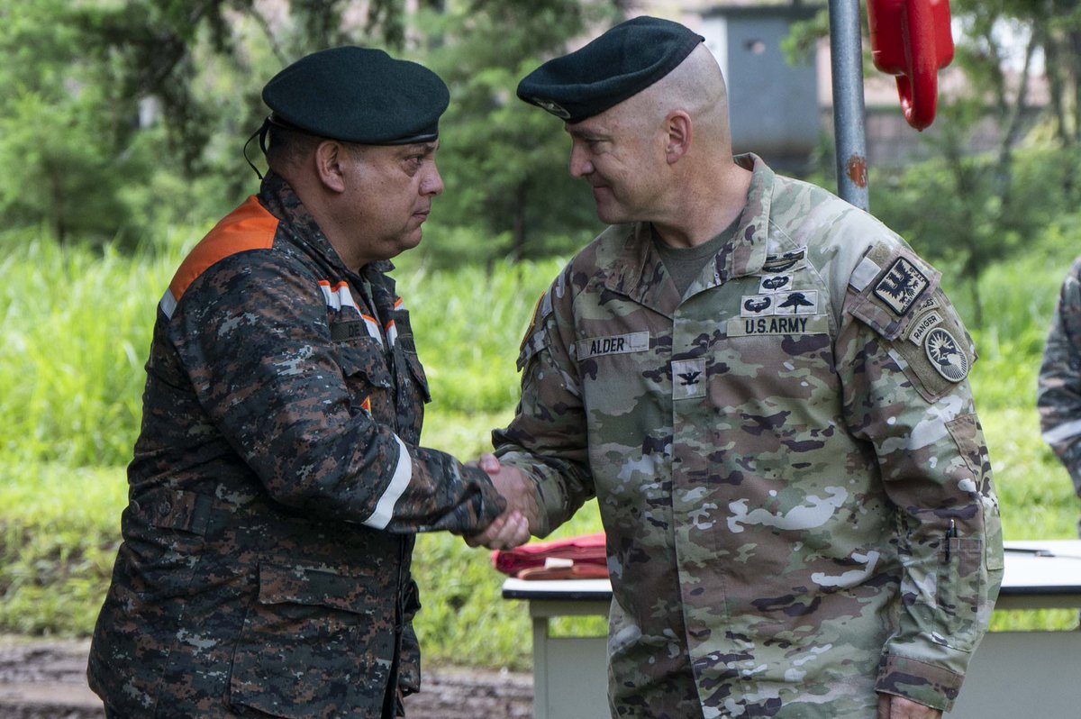 JTF_Bravo's tweet image. JTF-B’s EXEVAL began with an opening ceremony today! 🇬🇹
JTF-B Commander, Col. Alder, and Col. De León, Commander of @Ejercito_GT’s Humanitarian & Rescue Brigade, emphasized the importance of collaboration from both forces during this exercise.
@usembassyguate @southcom