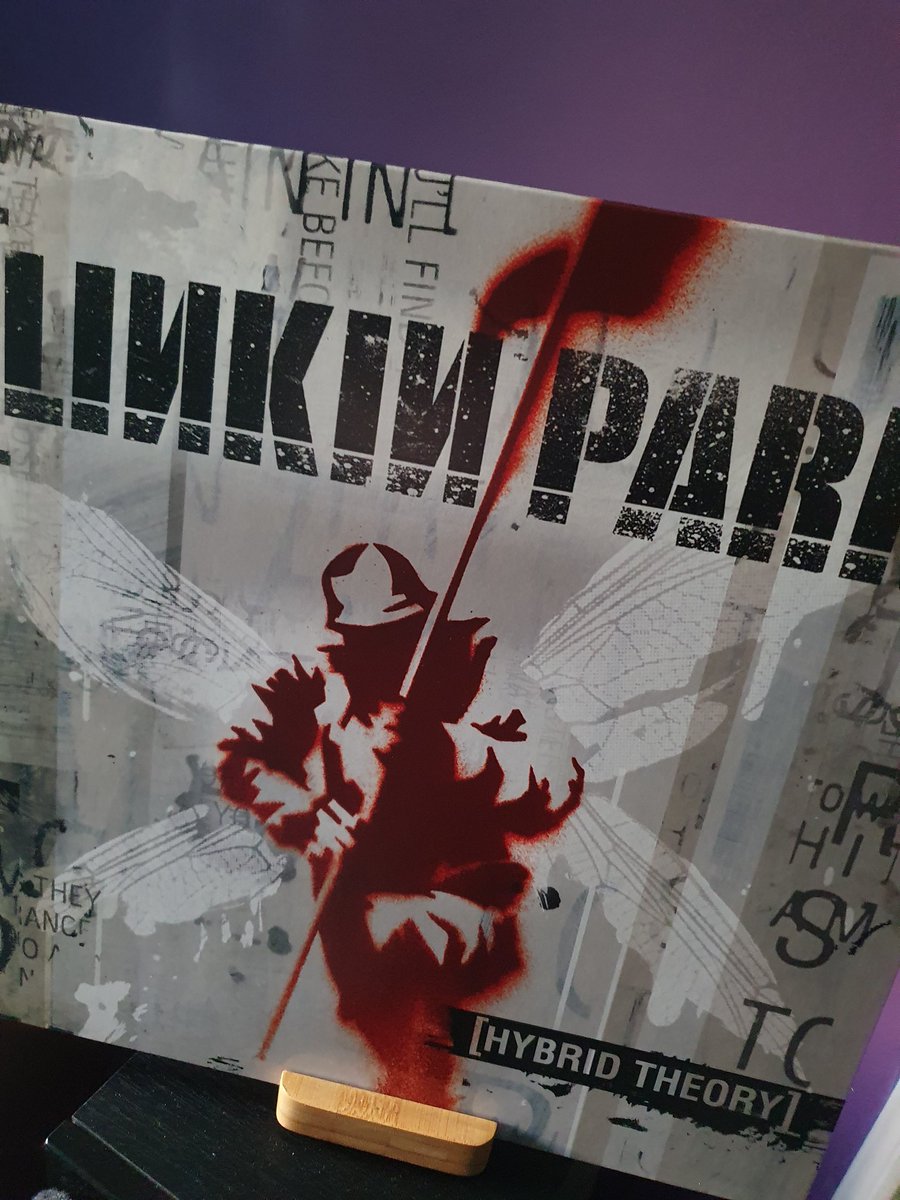 #NowSpinning 🎶🤘