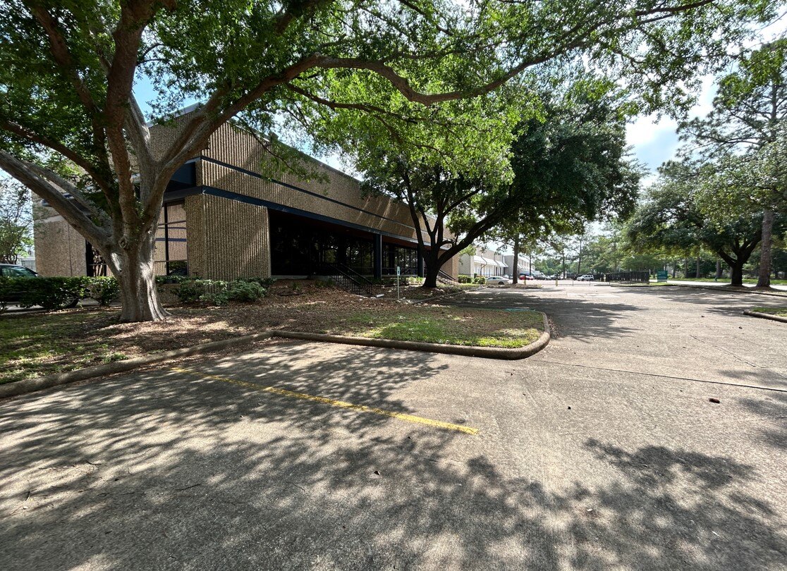 houston_cre's tweet image. 🚛✳️😀100% Climate-Controlled Freestanding Dock High Building For Lease in Near Northwest Houston hubs.la/Q02Pj4Pp0
#Industrial #DockHigh #ClimateControlled @Colliers_HOU