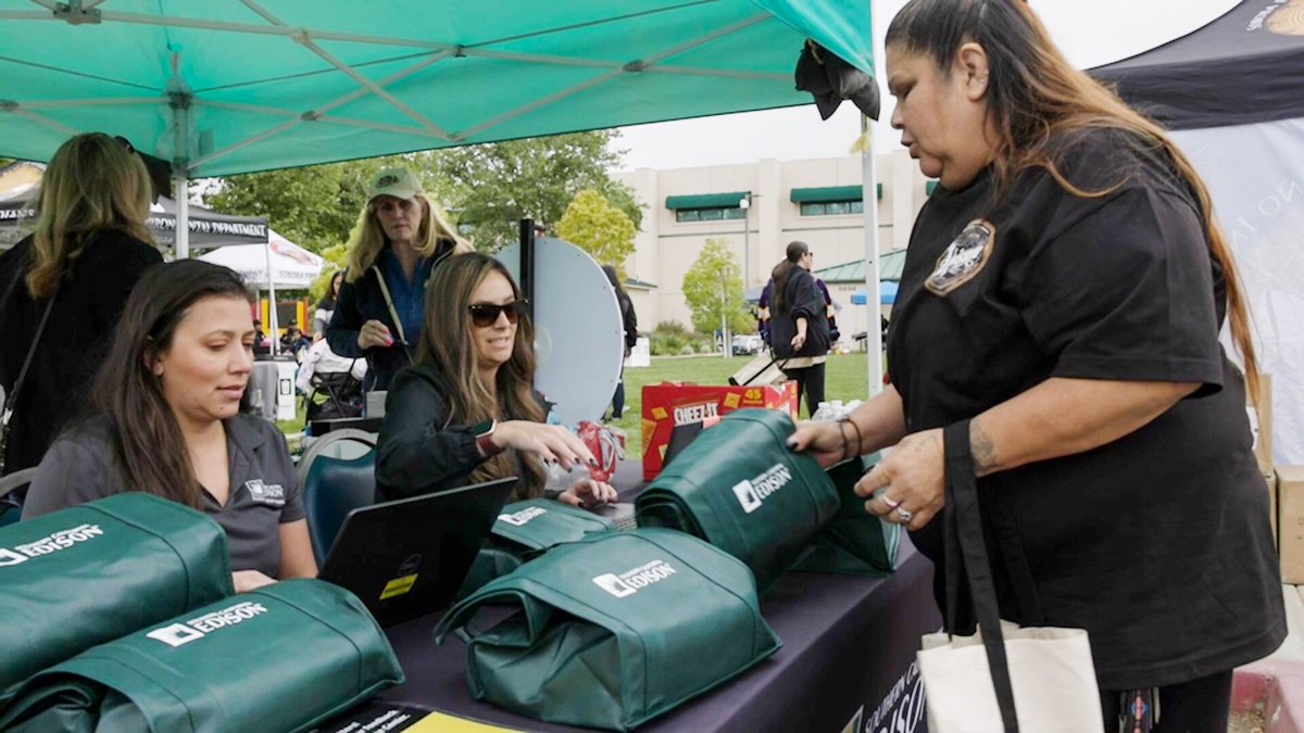 Now is a great time to prepare for emergencies, whether an earthquake, wildfire, outage, or Public Safety Power Shutoff outages. <a href="/SCE/">SCE</a> offers tools, resources, and programs to help, which tap into the latest technology &amp; services sce.com/outage-center/…
#Preparedness #CCEteam