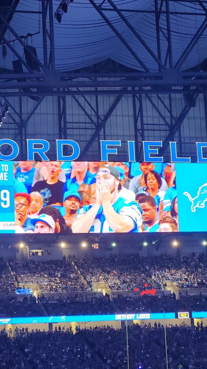 Shoutout to <a href="/KennethKinnunen/">Kenneth Kinnunen</a> for getting a pic of me on the Jumbotron Sunday night #OnePride