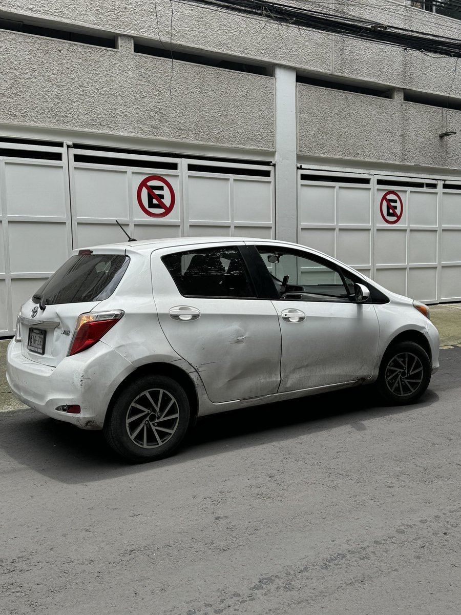 claugrazia's tweet photo. Y seguimos dos años después @Uber_MEX con la pésima calidad de sus autos. ¿Esto es algo seguro? ¿Cómo regulan sus autos y choferes? https://t.co/AFbHN53Ymq