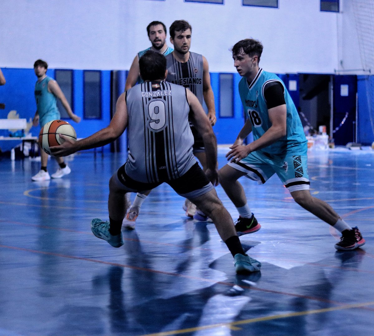 SalesBaloncesto's tweet photo. Gracias por la visita @HoopsDonosti 🔥

🔝 Este fin de semana, nuestro Senior Femenino Especial y Senior Masculino Especial han disputado partidos amistosos contra Donosti Hoops 

🫶🏼 @unaisleep y nuestras minis e infantiles estuvieron a tope capturando momentos https://t.co/Kk7CiOHE6r