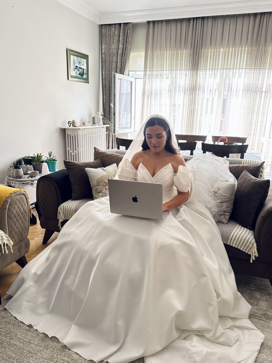 dildaezgi's tweet photo. Acil bug fix yapilir, hemen teslim edilir #devbride https://t.co/ujYBFi3Cxh