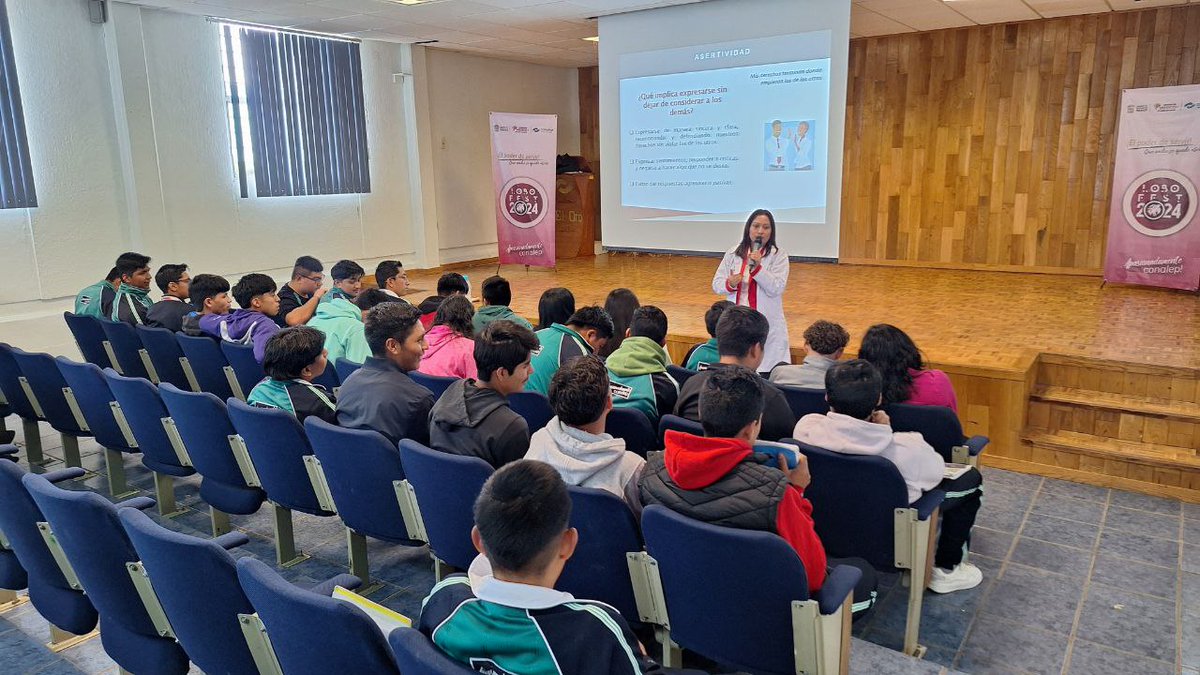 ConalepElOro's tweet photo. "Las habilidades que aprendemos hoy, son las herramientas que utilizaremos mañana". 
Alumnos del grupo 302 participan en el taller "Habilidades para la Vida", donde desarrollan competencias clave para enfrentar los desafíos del futuro.
#ApasionadamenteCONALEP
#ElPoderDeServir https://t.co/cIfuZuGqXA