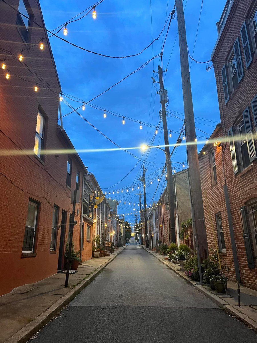 I miss living in this neighborhood