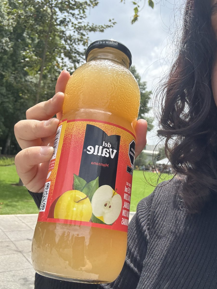 eternidadazul's tweet image. un jugo normal pero no es un jugo normal pq me lo dio el hijo de ALFREDO ADAME #vidatec