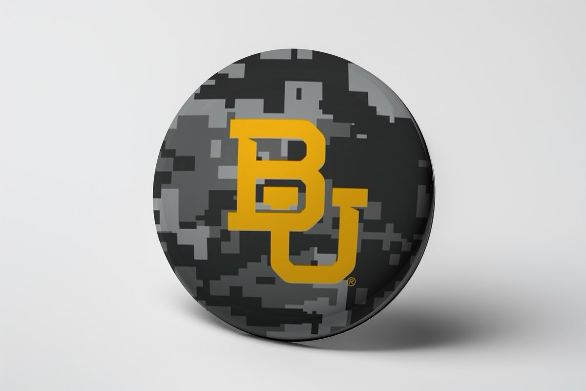 BaylorAthletics's tweet image. Celebrate Salute to Service at @McLaneStadium ⬇️

⚫️ Fan-designed buttons at Touchdown Alley (while supplies last)
✈️ Flyover feat. 2⃣ F-16s flown by @Baylor and @af_academy alums
🇺🇸 Giant American Flag on the field presented by the @VetsofBaylor1 Program

#SicEm