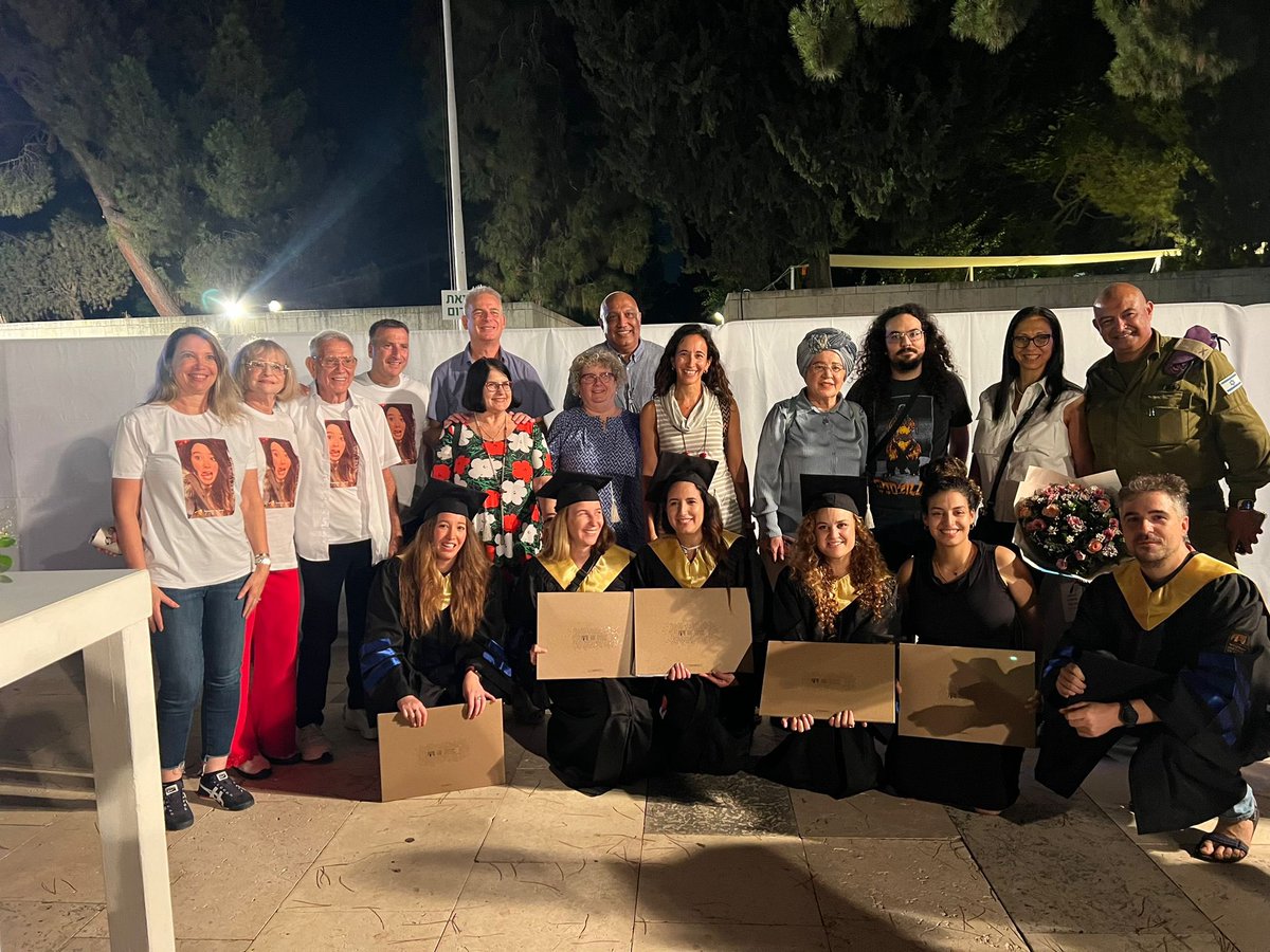 Overwhelmed with feelings as 6 students graduated from my lab today (1 MSc, 5 PhDs). It would be more than an  understatement to say what a rough year this has been. And COVID before made these journeys particularly hard. Immensely proud of these folks and love you guys!!