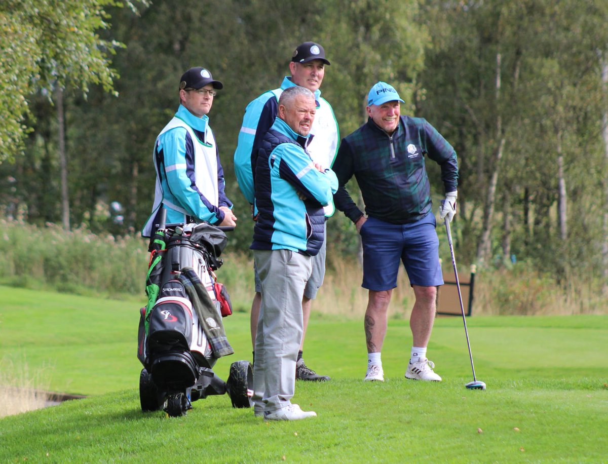 CaddieSchoolVet's tweet photo. Today the @CaddieSchoolVet welcomed @VHScotland to the wonderful @dukesgolf as part of their first week of caddie training. Caddie Master @davygilchrist keeping a watchful eye on the guys. Safe to say new friends have been made! #Veterans #Golf https://t.co/CeLc75SlM9