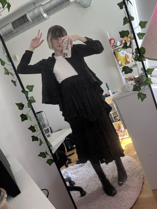 Watch Claire Gemini ♊🔞's leaked NSFW photo on TwXstars